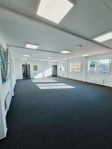 Aufnahme eines Klassenraums der Modulbau-Schule im Schwentinental von innen