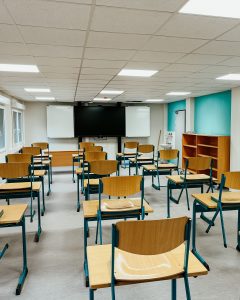 Aufnahme eines Klassenzimmers in einer Modulbau-Erweiterung einer Grundschule in Herne von innen