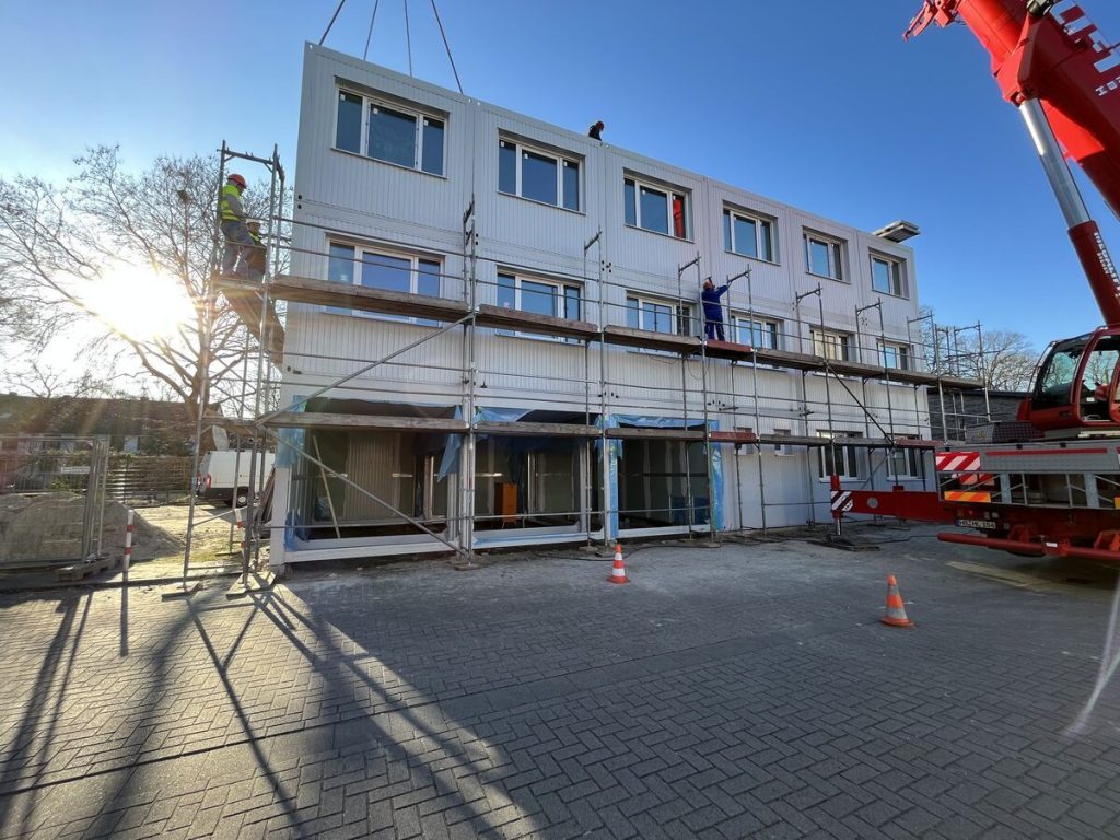 Ansicht der Containermodule der Feuerwehr Delmenhorst von außen