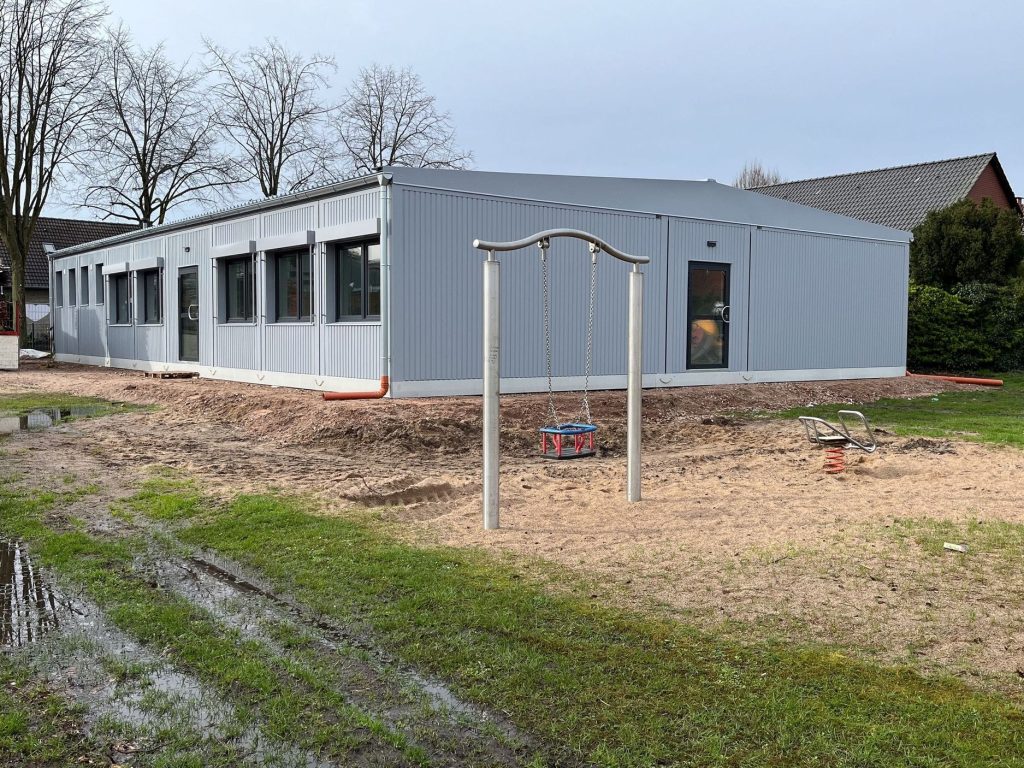 Aufnahme der bezugsfertigen Kindertagesstätte in Vechta von außen