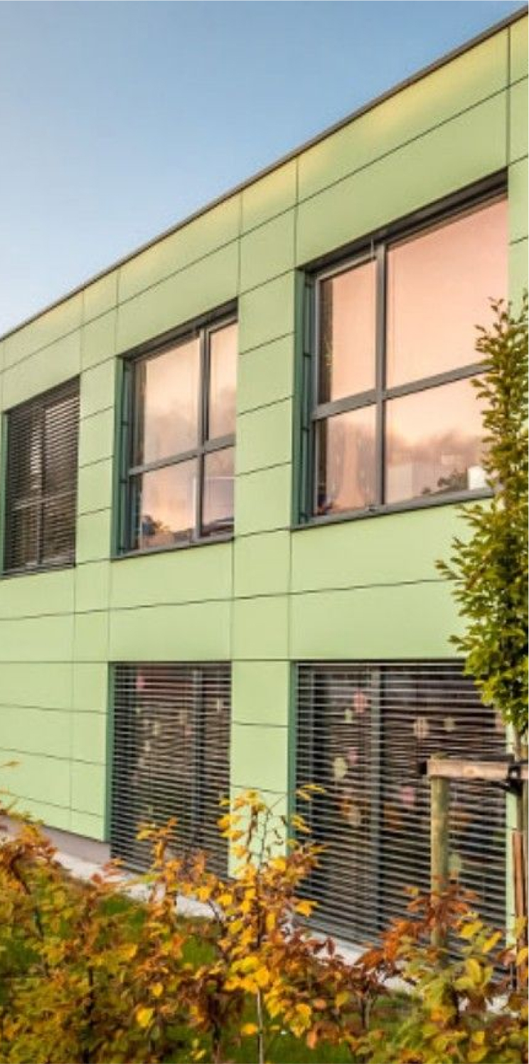 Aufnahme eines Büro- & Verwaltungscontainers von außen