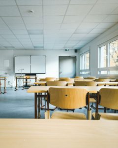 Detailaufnahme Klassenraum der Modulbau-Erweiterung des BvS Gymnasiums in Oberhausen