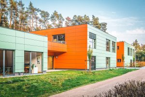 Außenansicht einer Kindertagesstätte im Bereich Modulbau