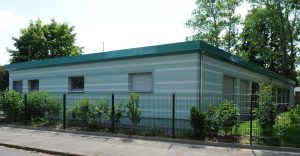 Außenansicht einer Kindertagesstätte im Bereich Modulbau