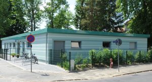 Außenansicht einer Kindertagesstätte im Bereich Modulbau