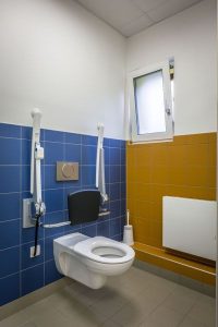 Innenbereich der Sanitäranlagen einer Kindertagesstätte im Bereich Modulbau