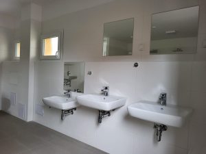 Aufnahme des Sanitärcontainers in Thalheim von innen