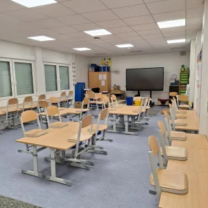 Innenansicht eines Klassenraums der Anlage in Schwalmtal