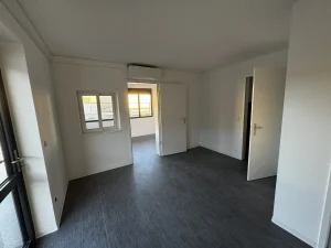 Innenansicht des Pförtner-Containergebäudes